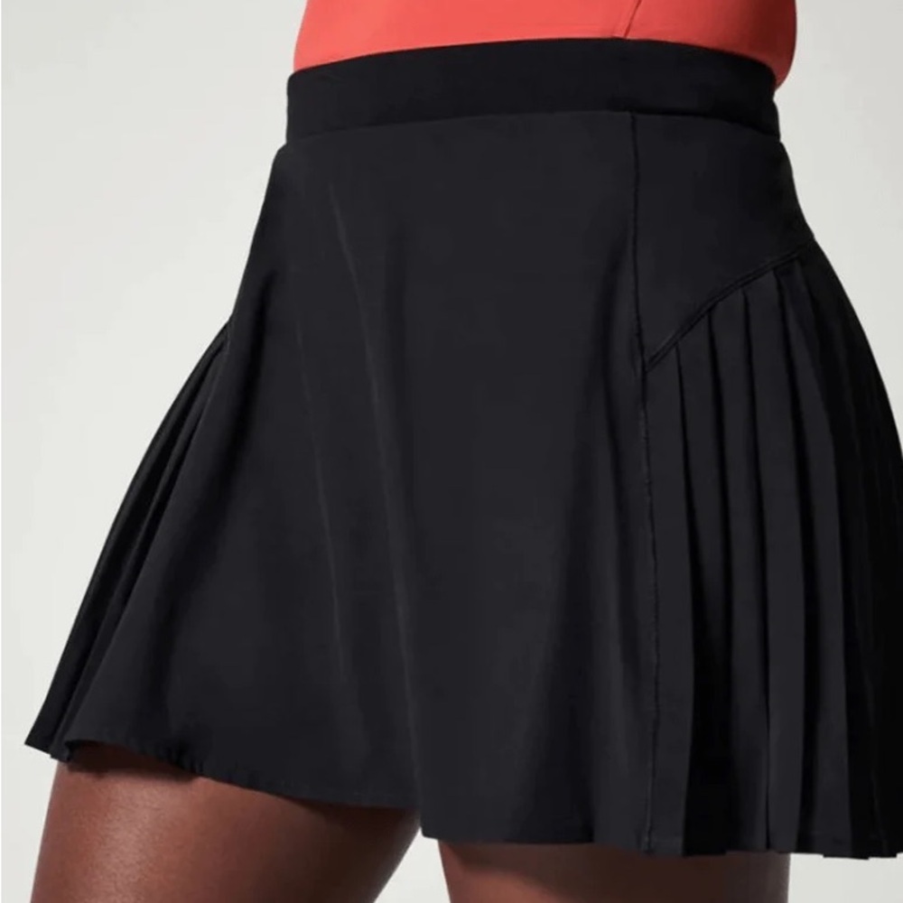 Spanx‎ Get Moving Pleated Skort